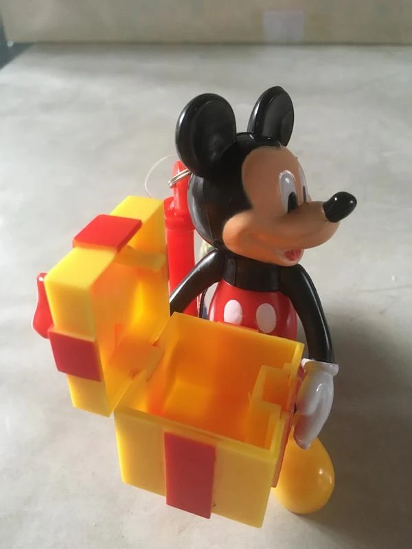 Chaveiro de aniversário do Mickey da Disney - novo – photo 2